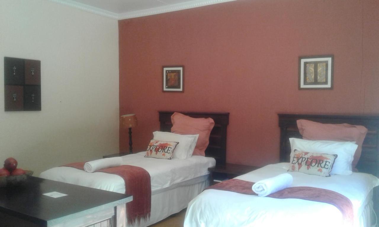 The Historic Hogsback Inn Экстерьер фото