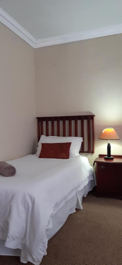 The Historic Hogsback Inn Экстерьер фото
